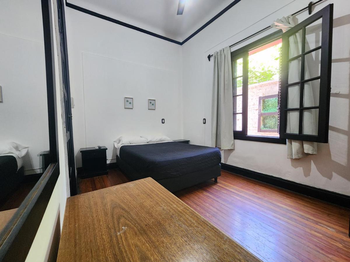 Rufino'S Guesthouse Мендоса Екстер'єр фото
