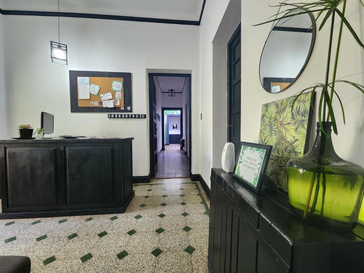 Rufino'S Guesthouse Мендоса Екстер'єр фото